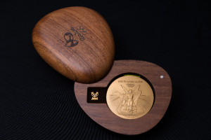 The beautifully crafted Olympic medals cases have been made from freijó wood - Rio 2016/Alex Ferro