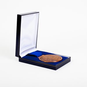 St Andrews Golf Anniversary Medal - 600 85mm Bronze Antique Sports Medal Reverse with blue ribbon and a gold foil embossed presentation case - by Medals UK